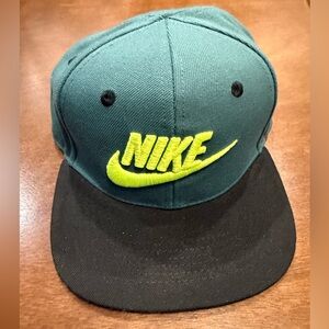 Like New Nike Teal and Black Cap